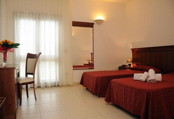 Agri Hotel Conte Salentino Сант'Изидоро Екстериор снимка